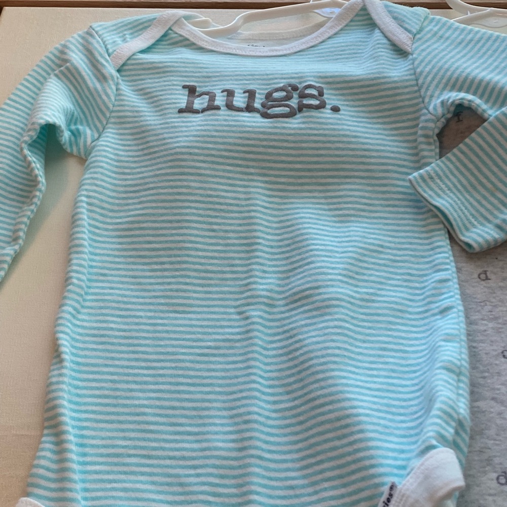 Gerber onesie bundle - Picture 2 of 4